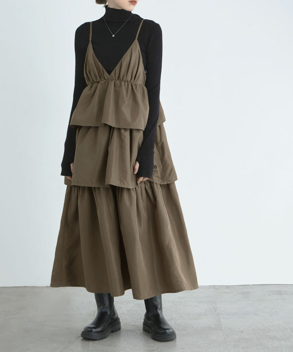 {"color":"\u30b0\u30ec\u30fc\u30b8\u30e5","info":"model\uff1aH170cm size\uff1aM"}