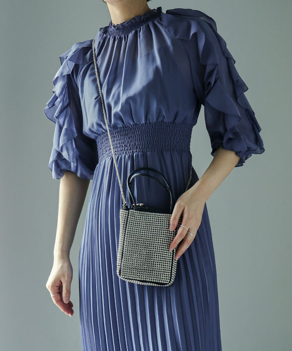 {"color":"\u30b7\u30eb\u30d0\u30fc","info":"model\uff1aH171cm size\uff1aF"}