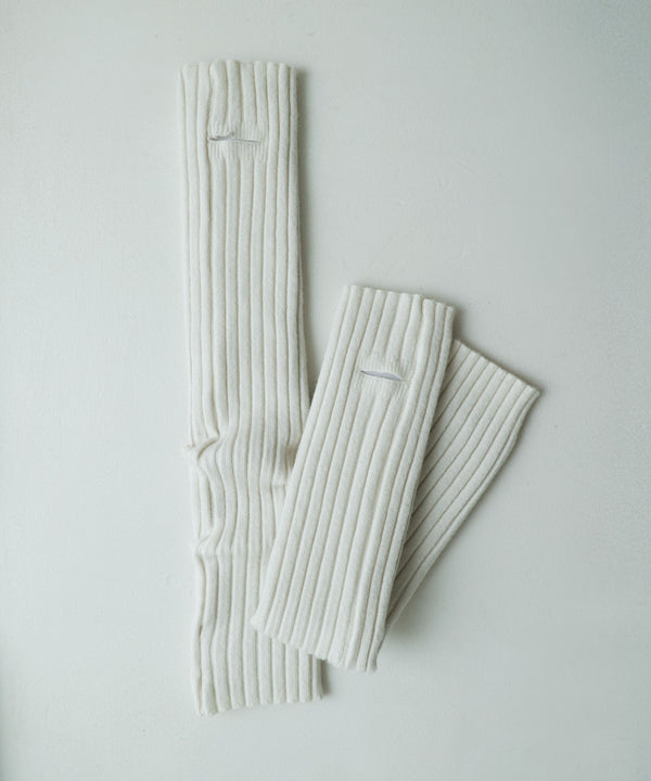 {"color":"\u30a2\u30a4\u30dc\u30ea\u30fc","info":""}