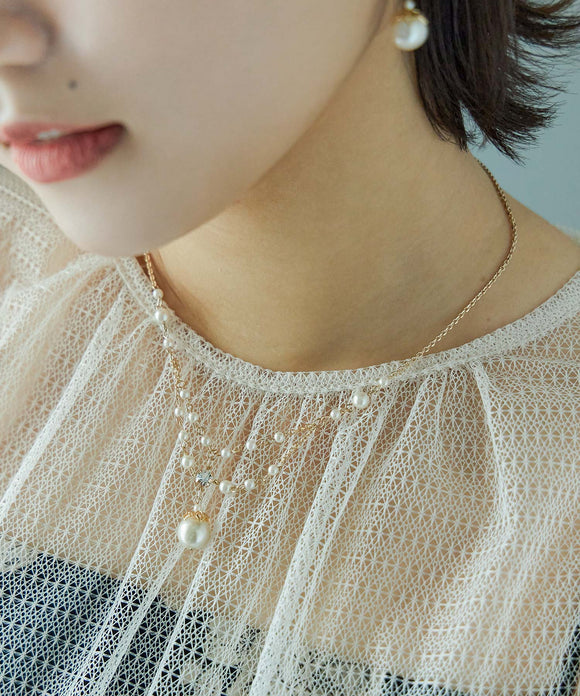 {"color":"\u30b4\u30fc\u30eb\u30c9","info":"model\uff1aH171cm size\uff1aF"}