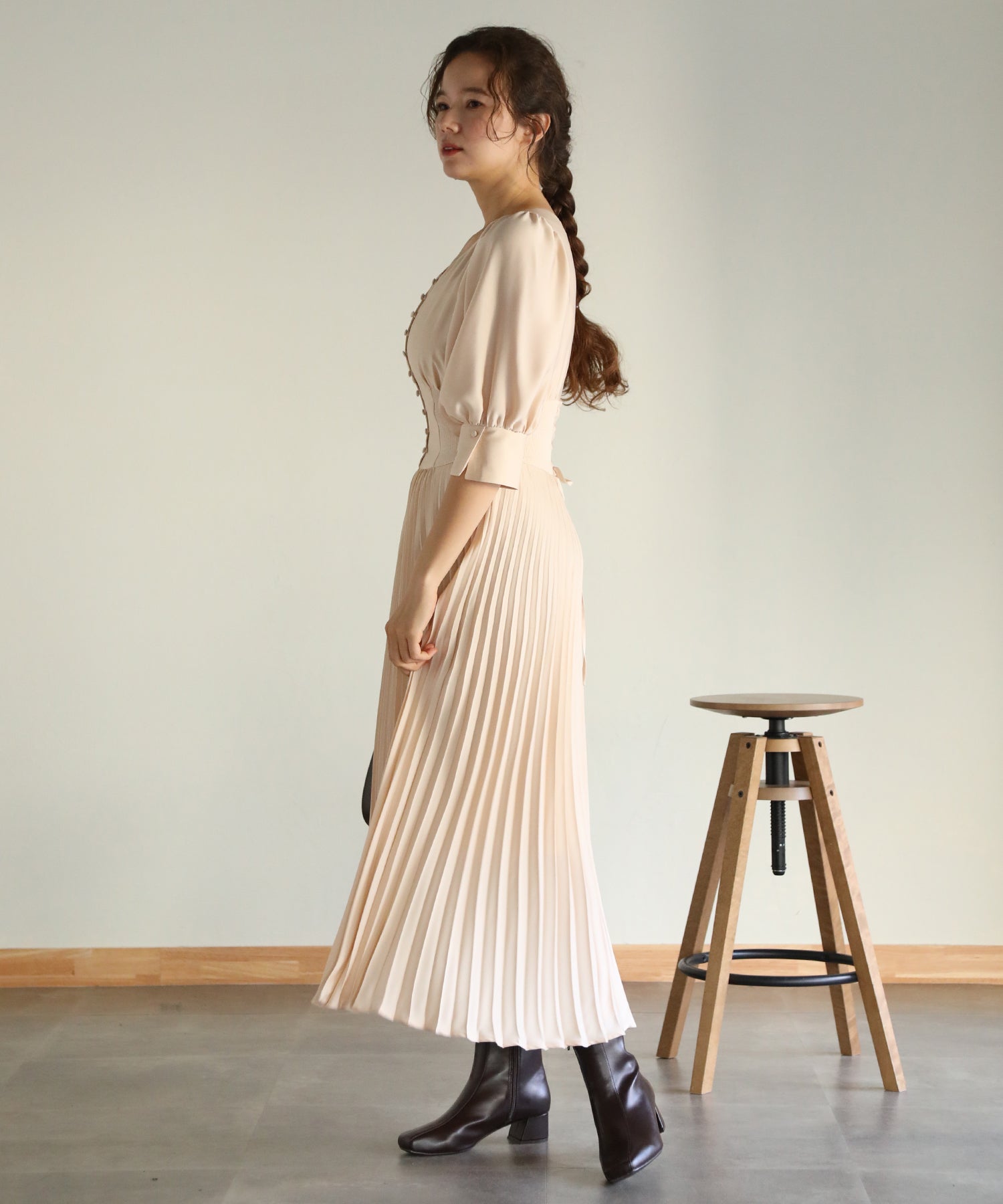 Vネックプリーツワンピース｜パーティードレス・結婚式ワンピース - aity