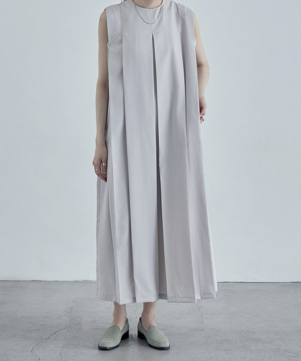 {"color":"\u30e9\u30a4\u30c8\u30b0\u30ec\u30fc","info":"model\uff1aH170cm size\uff1aM"}