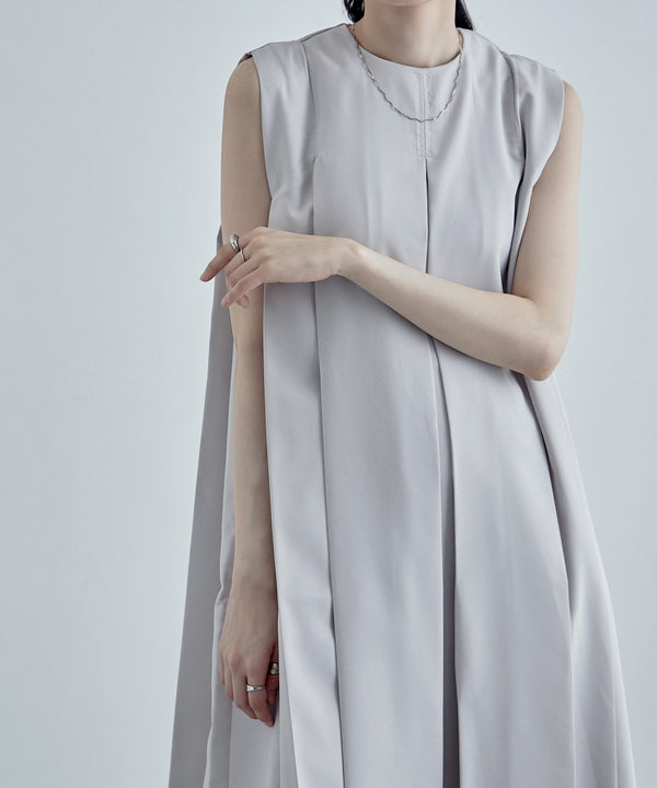 {"color":"\u30e9\u30a4\u30c8\u30b0\u30ec\u30fc","info":"model\uff1aH170cm size\uff1aM"}