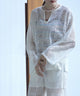 {"color":"\u30aa\u30d5\u30db\u30ef\u30a4\u30c8","info":"model\uff1aH170cm size\uff1aM"}