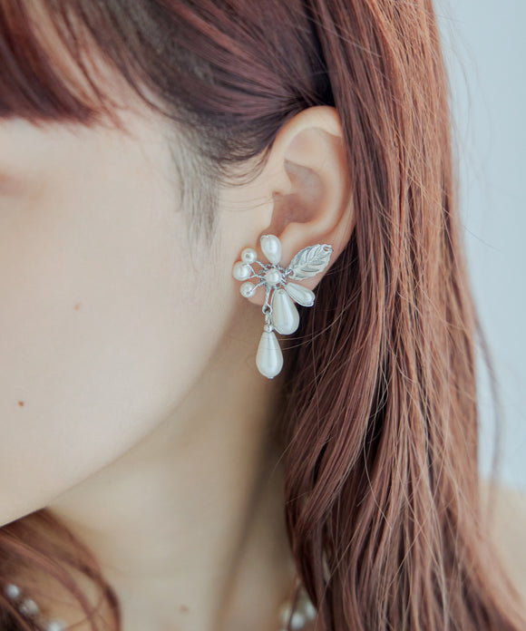 {"color":"\u30b7\u30eb\u30d0\u30fc","info":""}