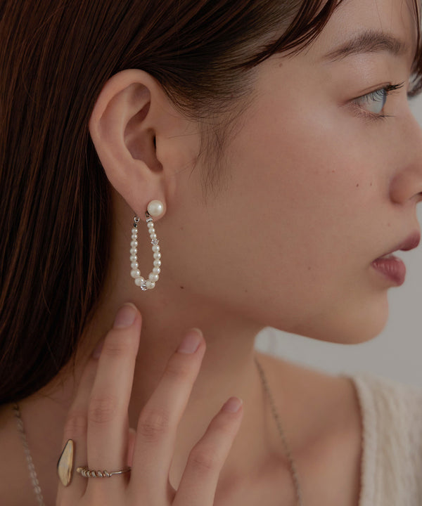 {"color":"\u30aa\u30d5\u30db\u30ef\u30a4\u30c8","info":""}