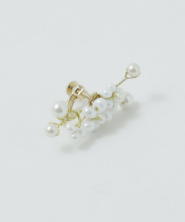 niana フラワーパールイヤリング