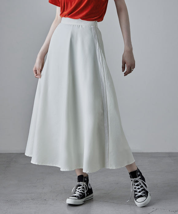 {"color":"\u30a2\u30a4\u30dc\u30ea\u30fc","info":"model\uff1aH170cm size\uff1aF"}