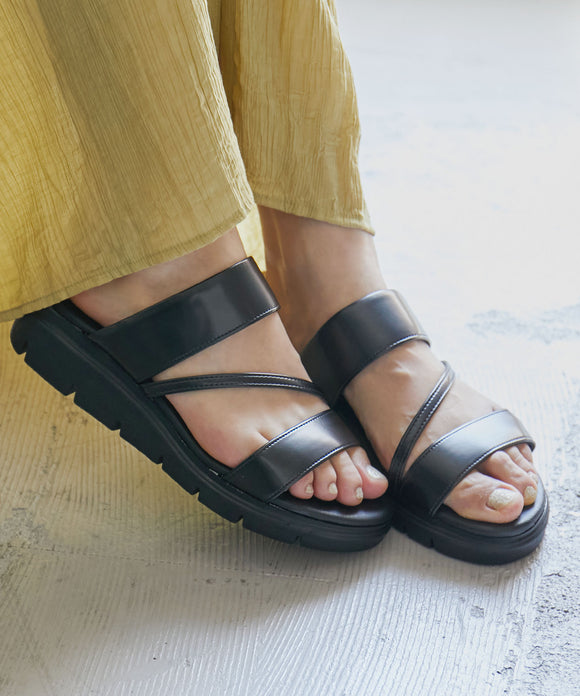 {"color":"\u30d6\u30e9\u30c3\u30af","info":"model\uff1aH171cm size\uff1aLL(24-24.5cm)"}