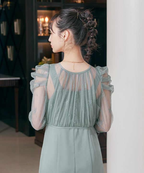 {"color":"\u30d6\u30eb\u30fc\u30b0\u30ec\u30fc","info":"model\uff1aH162cm size\uff1aM"}