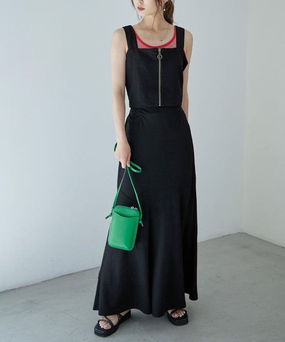 {"color":"\u30d6\u30e9\u30c3\u30af","info":"model\uff1aH161cm size\uff1aM"}