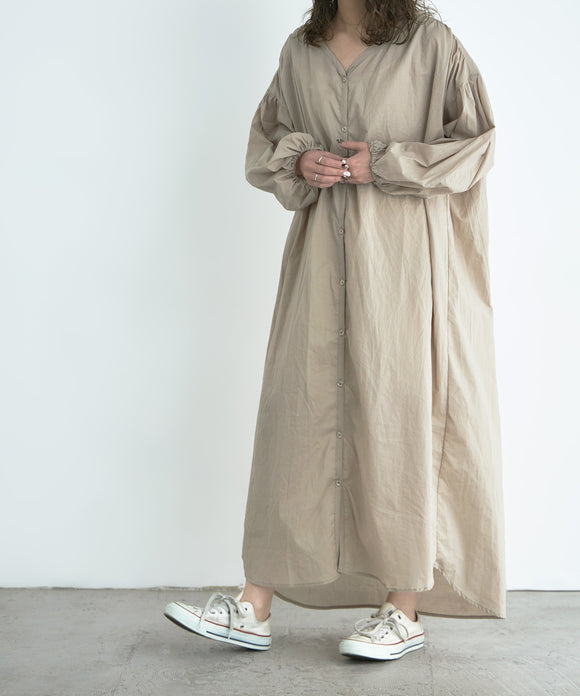 {"color":"\u30d9\u30fc\u30b8\u30e5","info":"model\uff1aH155cm size\uff1aM"}