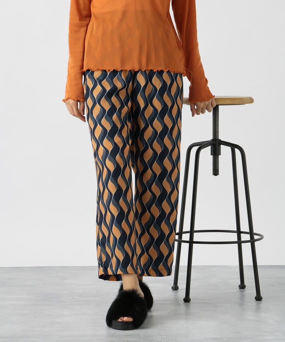 {"color":"\u30cd\u30a4\u30d3\u30fc","info":"model\uff1aH167cm size\uff1aM"}