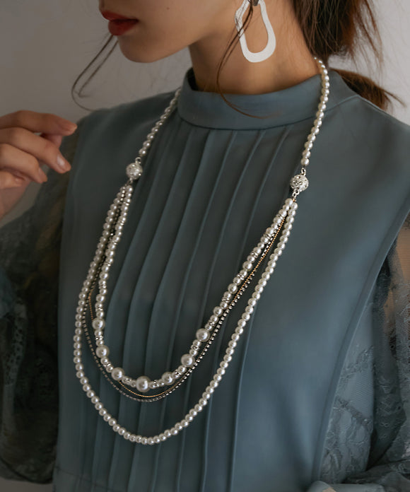 {"color":"\u30b7\u30eb\u30d0\u30fc","info":"model\uff1aH161cm size\uff1aF"}