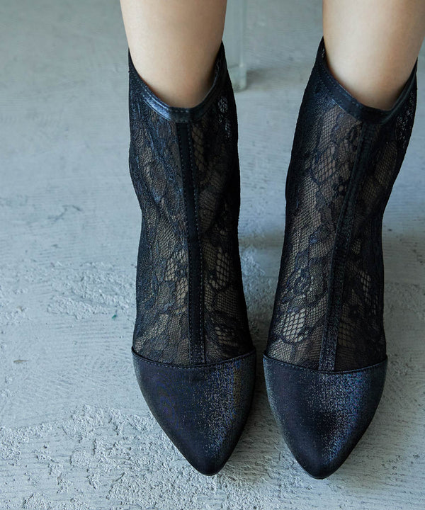 {"color":"\u30d6\u30e9\u30c3\u30af","info":""}