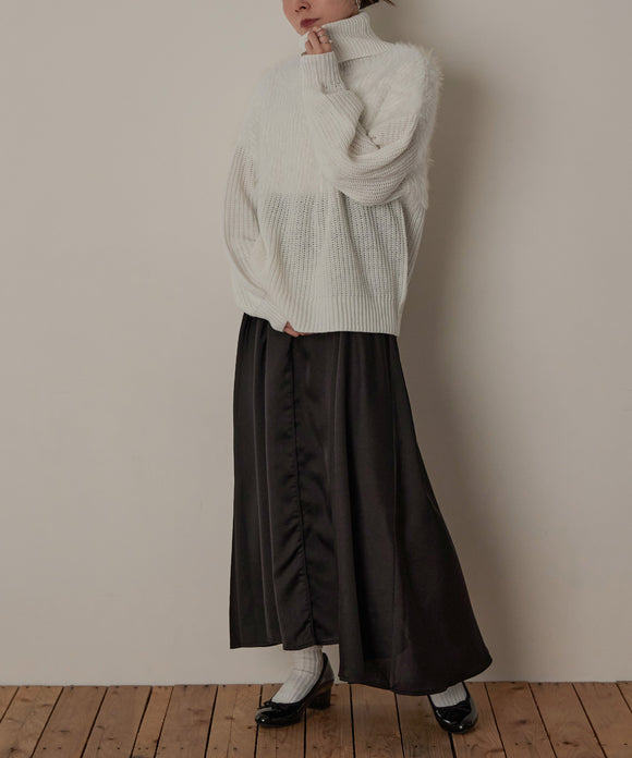 {"color":"\u30aa\u30d5\u30db\u30ef\u30a4\u30c8","info":"model\uff1aH155cm size\uff1aM"}