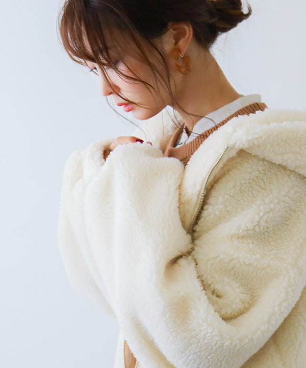 Fashion Letter ボアブルゾン ボリュームスリーブ オフホワイト