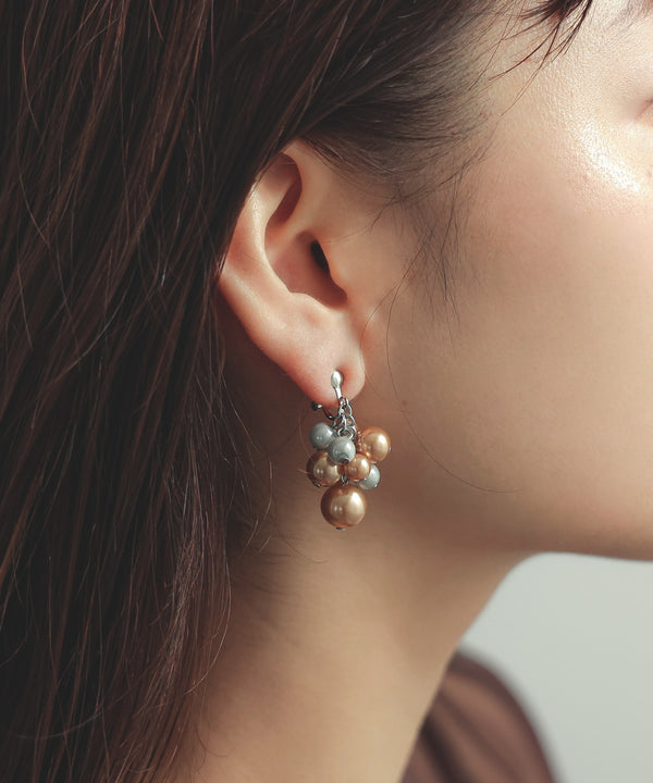 {"color":"\u30b4\u30fc\u30eb\u30c9","info":"model\uff1aH160cm size\uff1aF"}