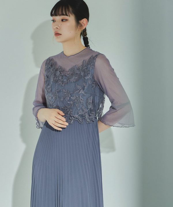 {"color":"\u30b0\u30ec\u30a4\u30c3\u30b7\u30e5\u30d6\u30eb\u30fc","info":"model\uff1aH160cm size\uff1aM"}