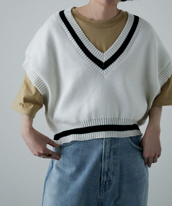 {"color":"\u30a2\u30a4\u30dc\u30ea\u30fc","info":"model\uff1aH155cm size\uff1aF"}
