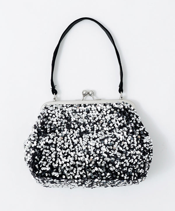 {"color":"\u30b7\u30eb\u30d0\u30fc","info":""}