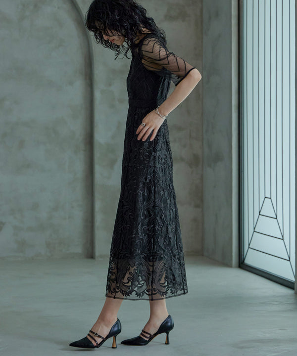 {"color":"\u30d6\u30e9\u30c3\u30af","info":"model\uff1aH167cm size\uff1aM"}