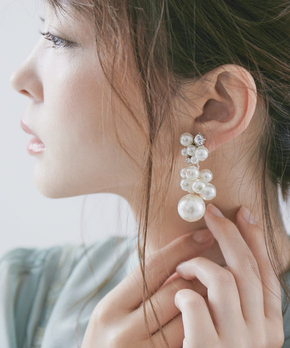 niana ミュゲピアス ベージュ