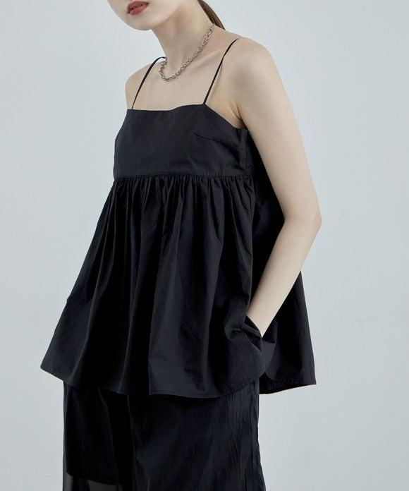 {"color":"\u30d6\u30e9\u30c3\u30af","info":"model\uff1aH170cm size\uff1aF"}