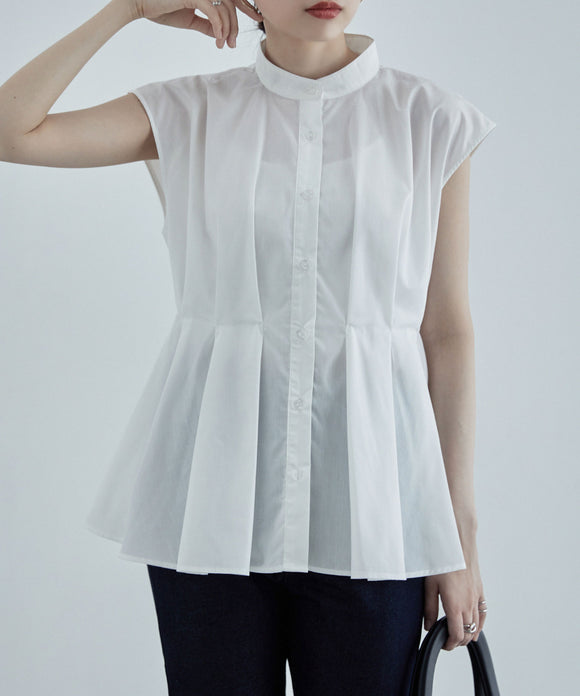 {"color":"\u30aa\u30d5\u30db\u30ef\u30a4\u30c8","info":"model\uff1aH170cm size\uff1aM"}
