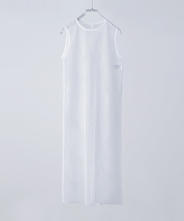 {"color":"\u30aa\u30d5\u30db\u30ef\u30a4\u30c8","info":""}