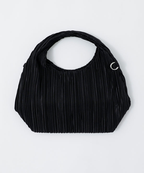 {"color":"\u30d6\u30e9\u30c3\u30af","info":""}