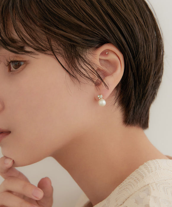 niana ビジューパールノンホールピアス