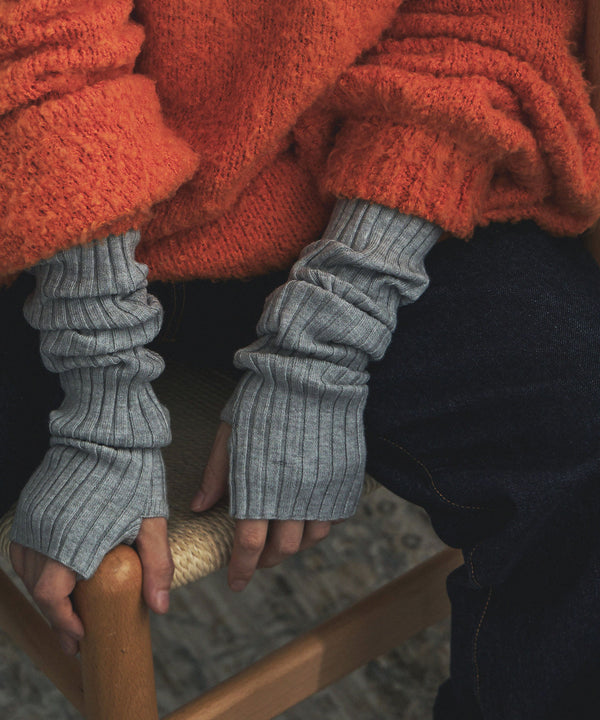 {"color":"\u30e9\u30a4\u30c8\u30b0\u30ec\u30fc","info":""}