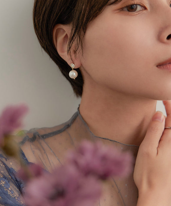 niana フラワービジューパールセラミックピアス ゴールド