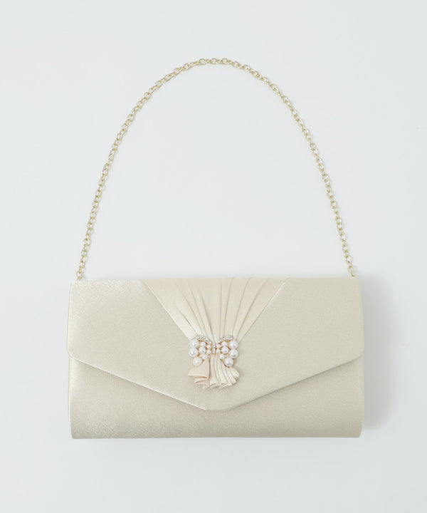 niana リボンタックサテンクラッチバッグ