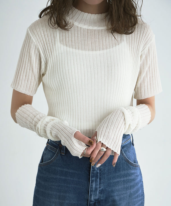 {"color":"\u30a2\u30a4\u30dc\u30ea\u30fc","info":""}