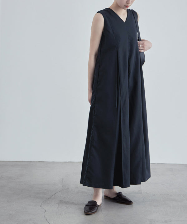 {"color":"\u30cd\u30a4\u30d3\u30fc","info":"model\uff1aH163 size\uff1aM"}