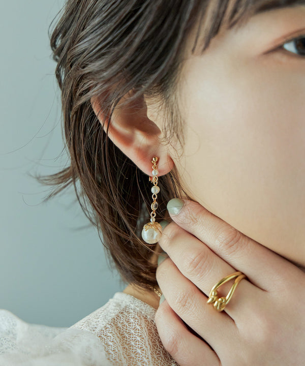 {"color":"\u30aa\u30d5\u30db\u30ef\u30a4\u30c8","info":""}