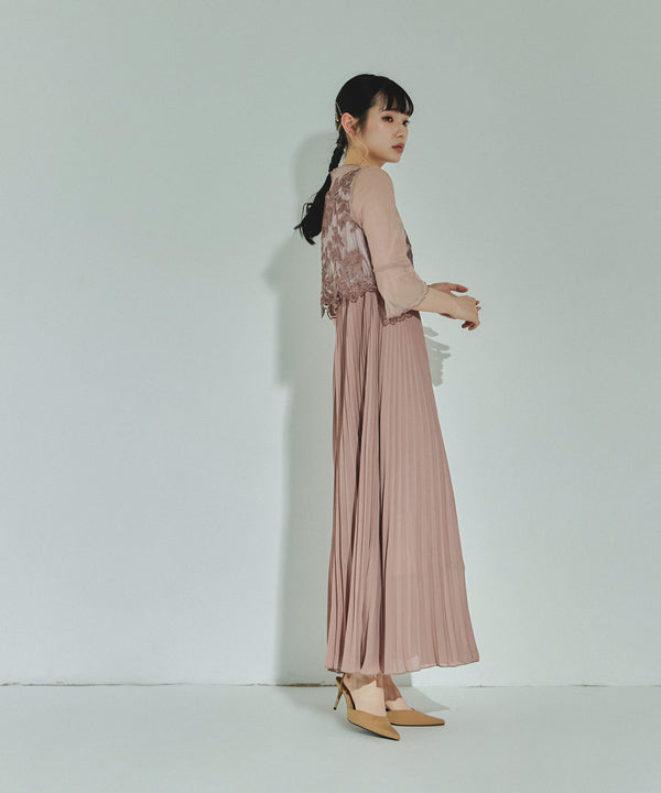 {"color":"\u30a2\u30f3\u30c6\u30a3\u30fc\u30af\u30d4\u30f3\u30af","info":"model\uff1aH160cm size\uff1aM"}