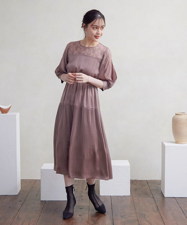 {"color":"\u30e2\u30ab","info":""}