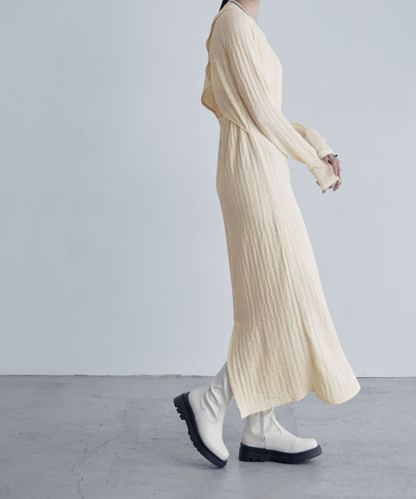 {"color":"\u30a2\u30a4\u30dc\u30ea\u30fc","info":""}