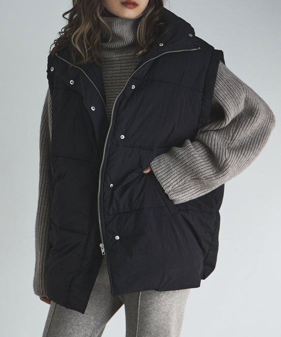 {"color":"\u30d6\u30e9\u30c3\u30af","info":"model\uff1aH170cm size\uff1aF"}