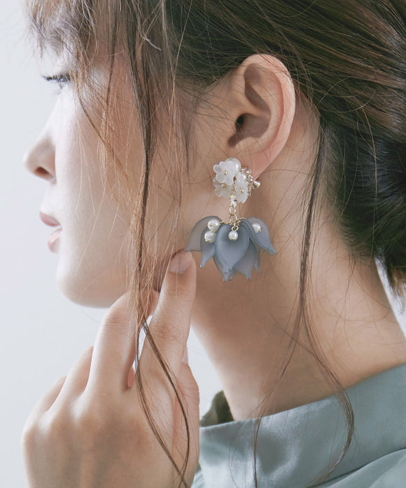 niana ペタルイヤリング ダスティブルー