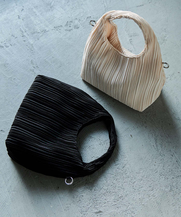 {"color":"","info":""}