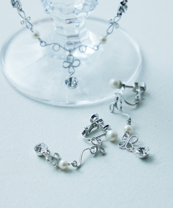 {"color":"","info":""}