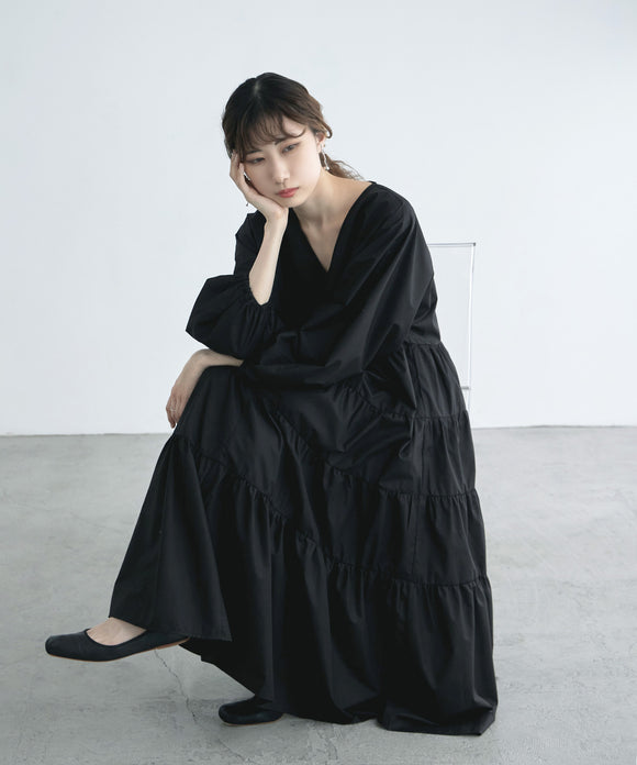 {"color":"\u30d6\u30e9\u30c3\u30af","info":"model\uff1aH170cm size\uff1aM"}