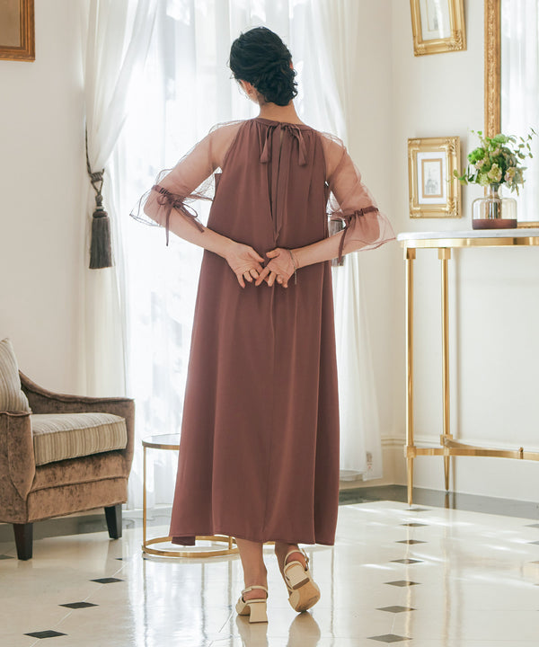 {"color":"\u30d4\u30f3\u30af\u30d9\u30fc\u30b8\u30e5","info":"model\uff1aH162cm size\uff1aM"}
