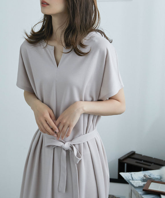 {"color":"\u30a2\u30a4\u30dc\u30ea\u30fc","info":"model\uff1aH161cm size\uff1aF"}