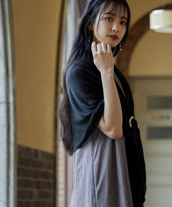 {"color":"\u30d6\u30e9\u30c3\u30af","info":"model\uff1aH162cm size\uff1aF"}