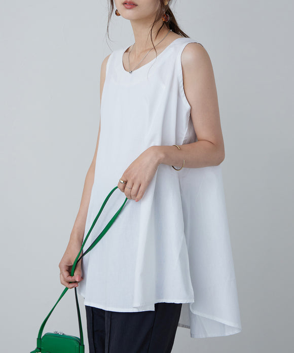 {"color":"\u30aa\u30d5\u30db\u30ef\u30a4\u30c8","info":"model\uff1aH161cm size\uff1aM"}